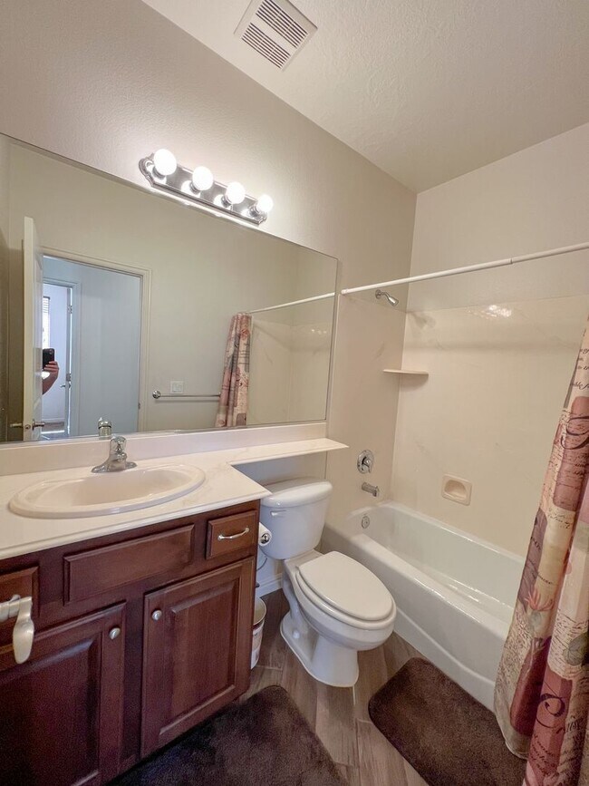 Building Photo - 1775 N Overland Trails Dr