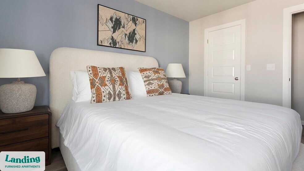 Building Photo - 3401 Redbud Ln