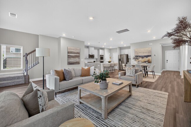 Building Photo - 314 Hyssop Ct