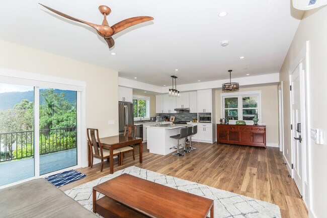 Building Photo - 3161 Puu Paka Dr