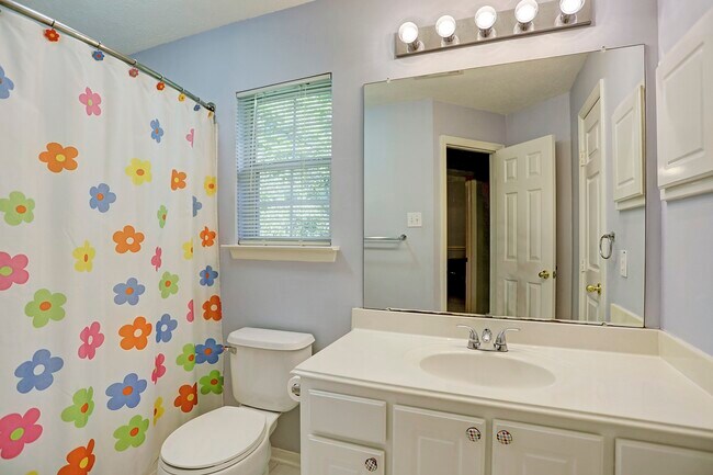 Building Photo - 147 N Willow Point Cir