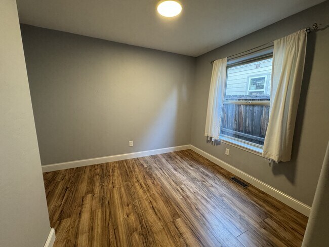 Building Photo - 26 Meriwether Ave