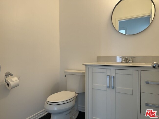 Building Photo - 5861 Whitworth Dr