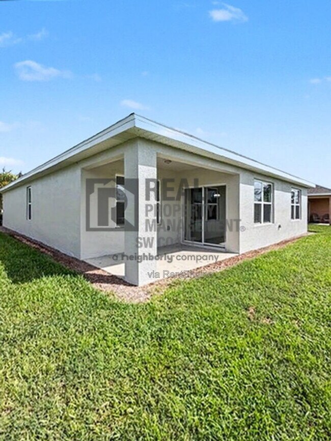 Building Photo - 7317 Mikasa Dr