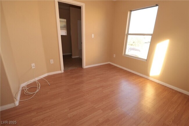 Building Photo - 5940 Feral Garden St