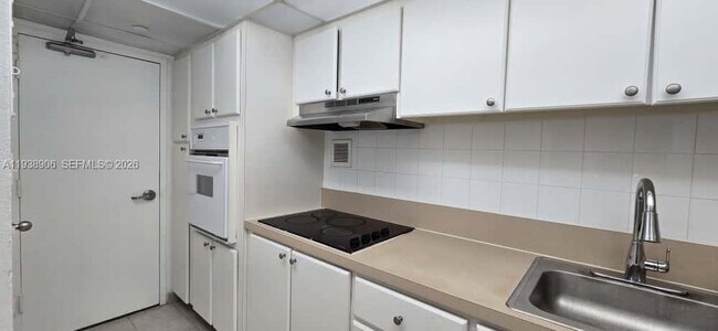 Building Photo - 1200 West Ave