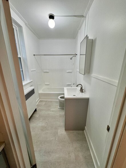 Building Photo - 40 Pond St