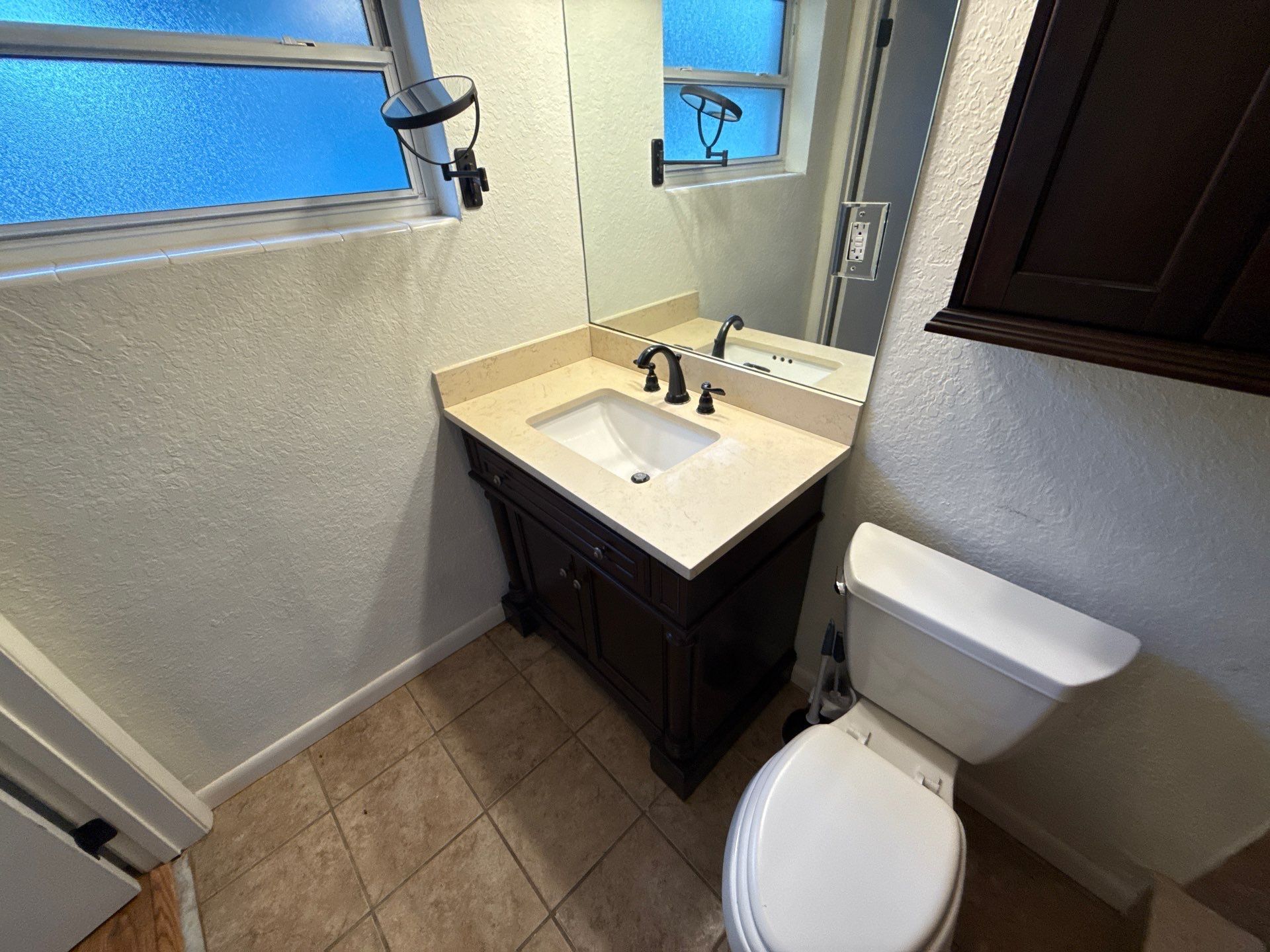 Building Photo - 306 S Monroe St