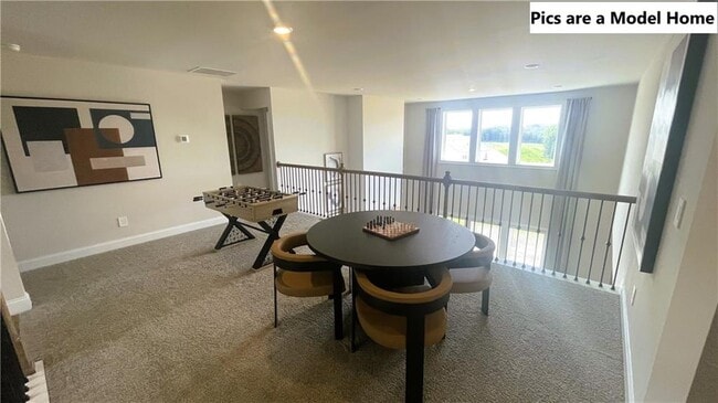 Building Photo - 3237 Madeira Dr