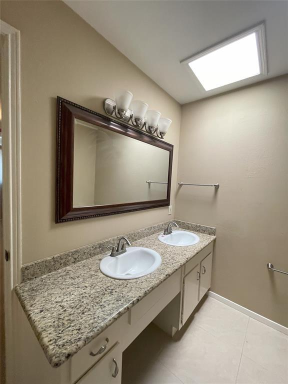 Building Photo - 13278 Trail Hollow Dr