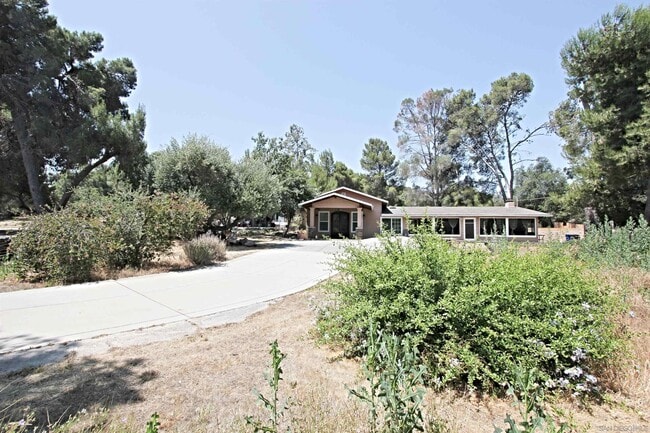 Primary Photo - 12785 Cobblestone Creek Rd
