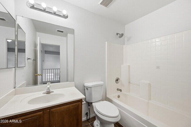 Building Photo - 5613 S 51st Dr