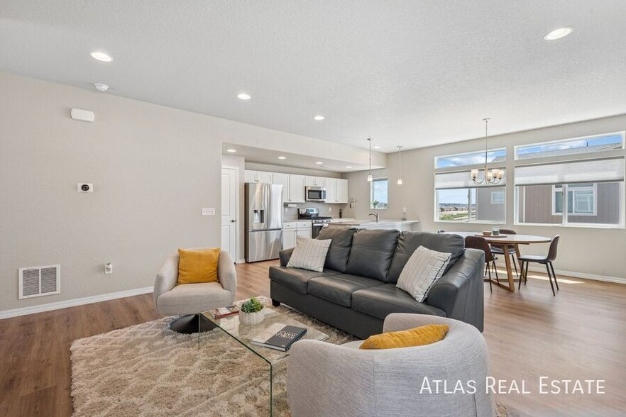 Building Photo - 7446 Marbled Wood Pt