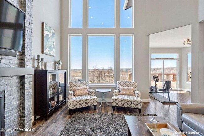 Building Photo - Beautiful Custom Wasilla Home!