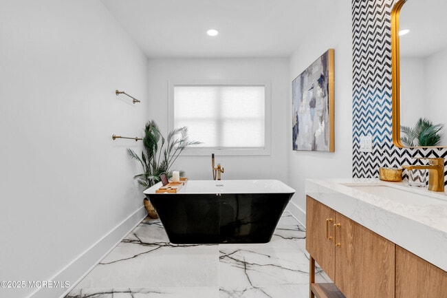 Building Photo - 40 Seaview Ave