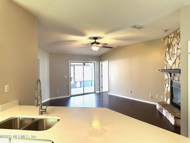 Building Photo - 229 Nadia Michelle Ct N