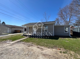 Building Photo - 910 S 13th St