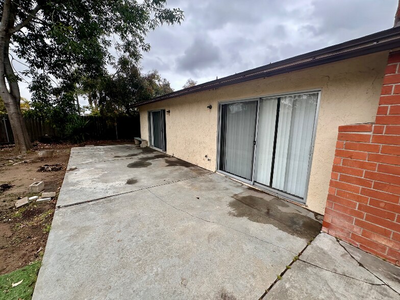 Building Photo - 1210 Caren Rd