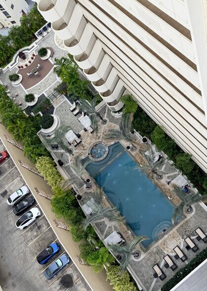 Building Photo - 1837 Kalakaua Ave