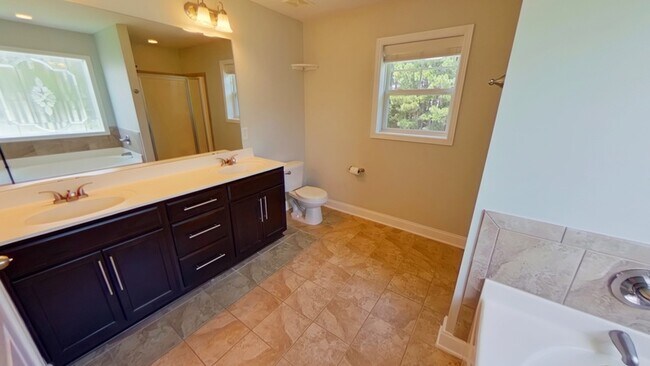 Building Photo - 169 Eclipse Ct
