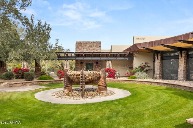 Building Photo - 3653 E Sands Dr