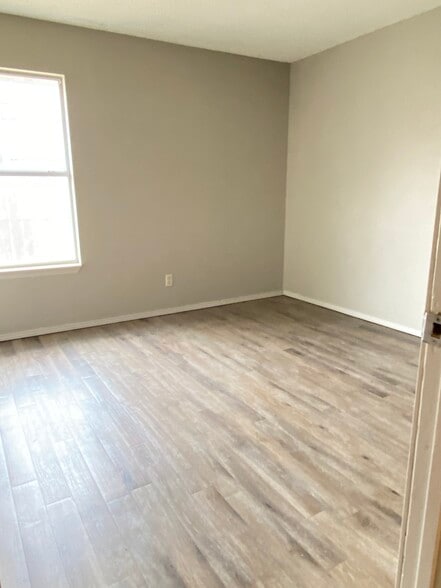 Building Photo - 3166 Singletree Ave