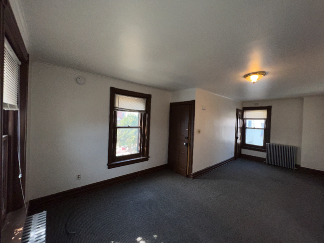 Building Photo - 1320 Hamilton St