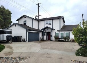 Building Photo - 15471 Victoria