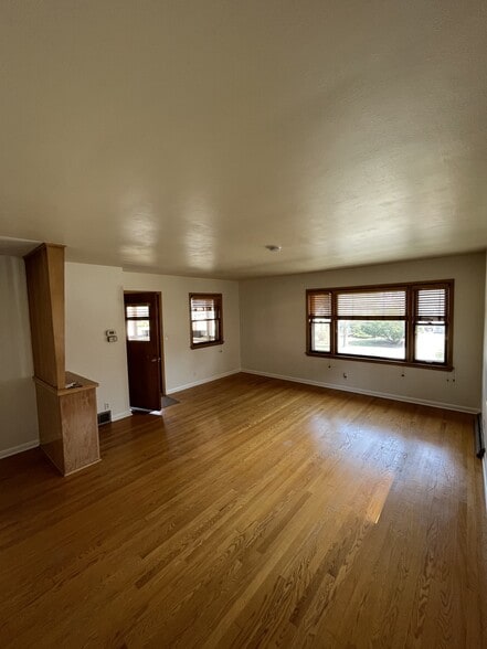 Building Photo - 4141 N 84th St