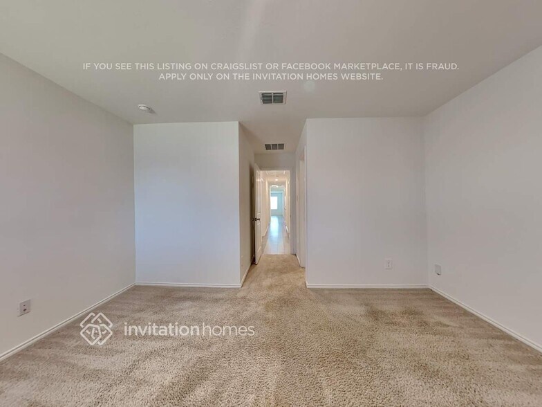 Building Photo - 3205 Crestone Dr
