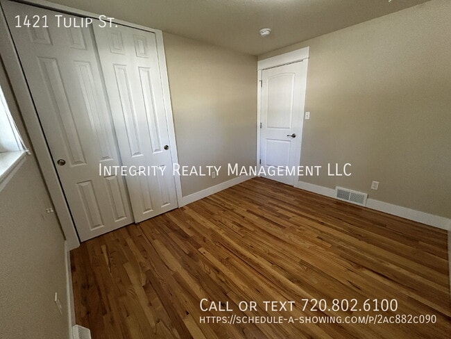 Building Photo - 1421 Tulip St