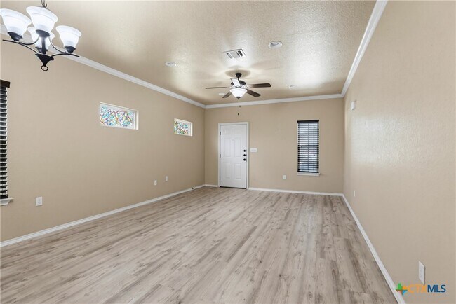 Building Photo - 1014 Tripp Ln