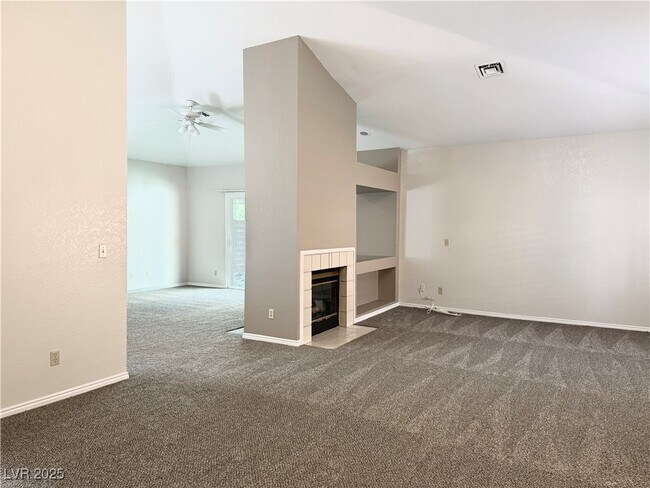 Building Photo - 735 Sea Pines Ln