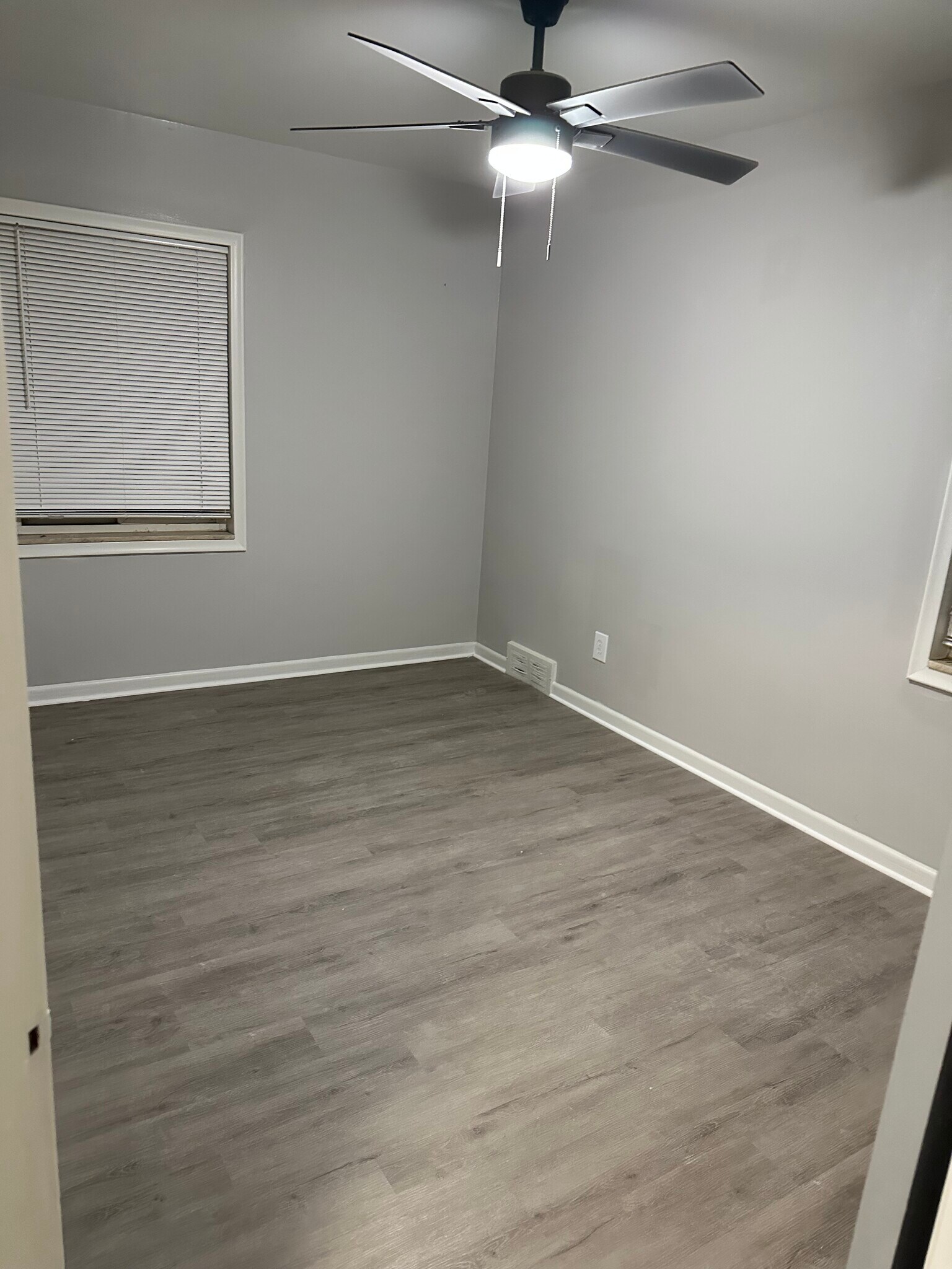 Building Photo - 11668 San Jose