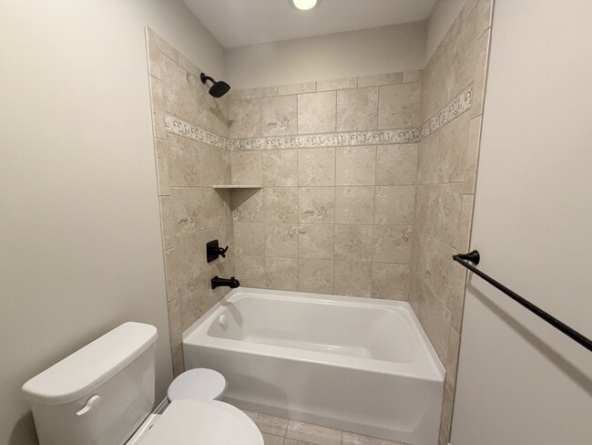 Building Photo - 3137 Broadstone Dr