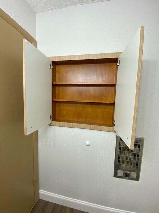 Building Photo - 30 Success Ave