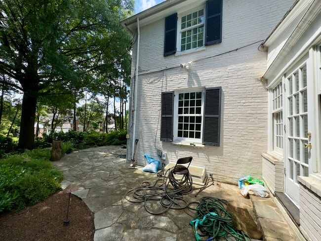 Building Photo - 115 E Northern Pkwy