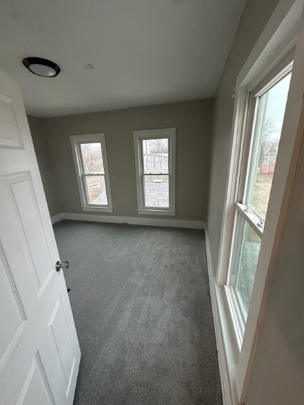 Building Photo - 104 2nd Ave