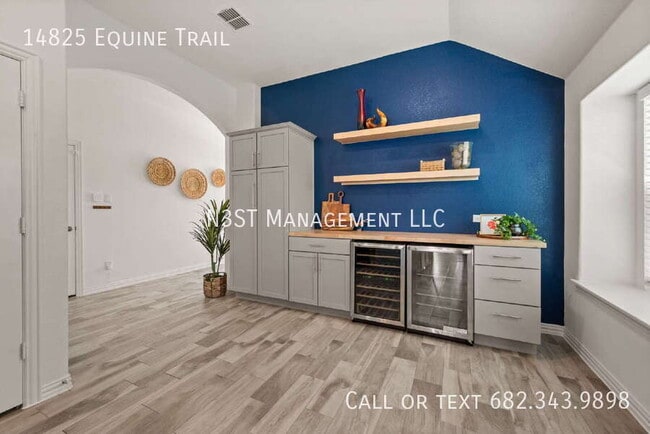 Building Photo - 14825 Equine Trail