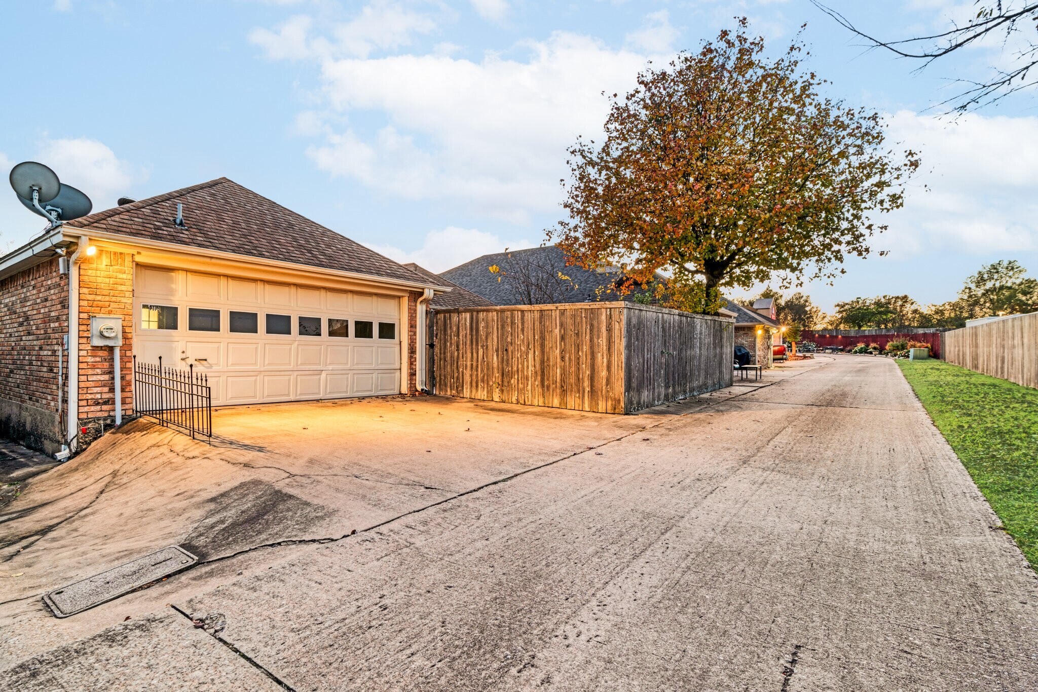 Building Photo - 4115 Primrose Ln