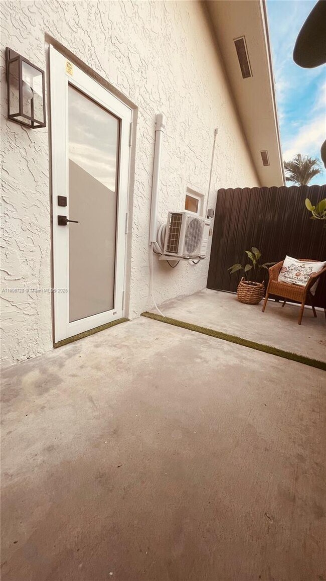 Building Photo - 14270 SW 68th St