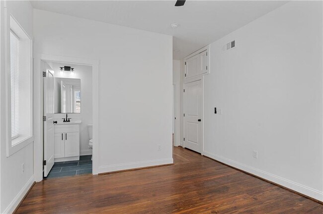 Building Photo - 360 Ponce De Leon Ave NE