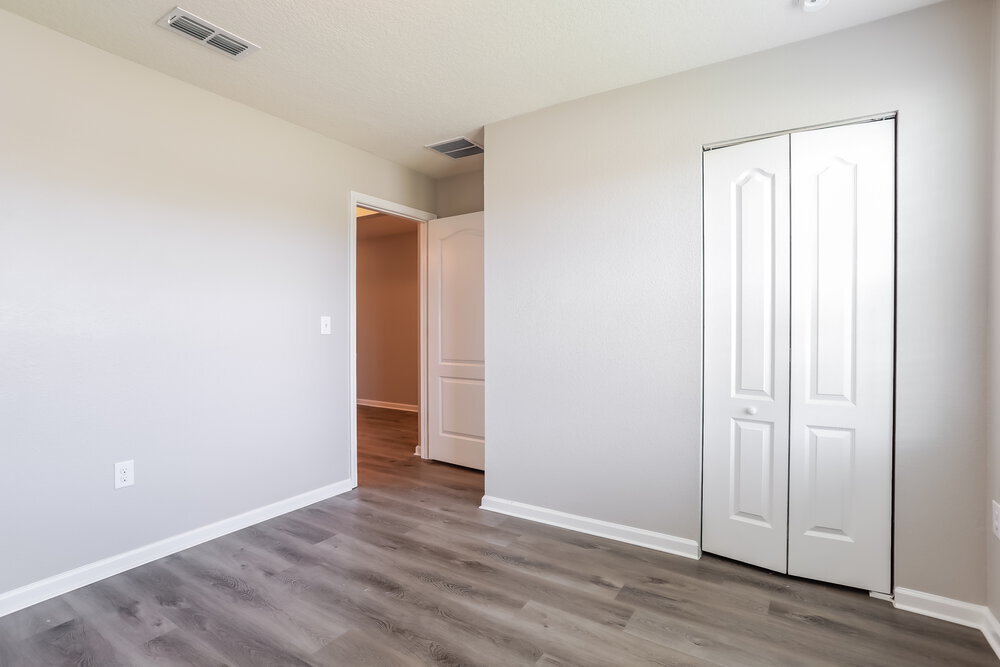 Building Photo - 2096 Pebble Point Dr