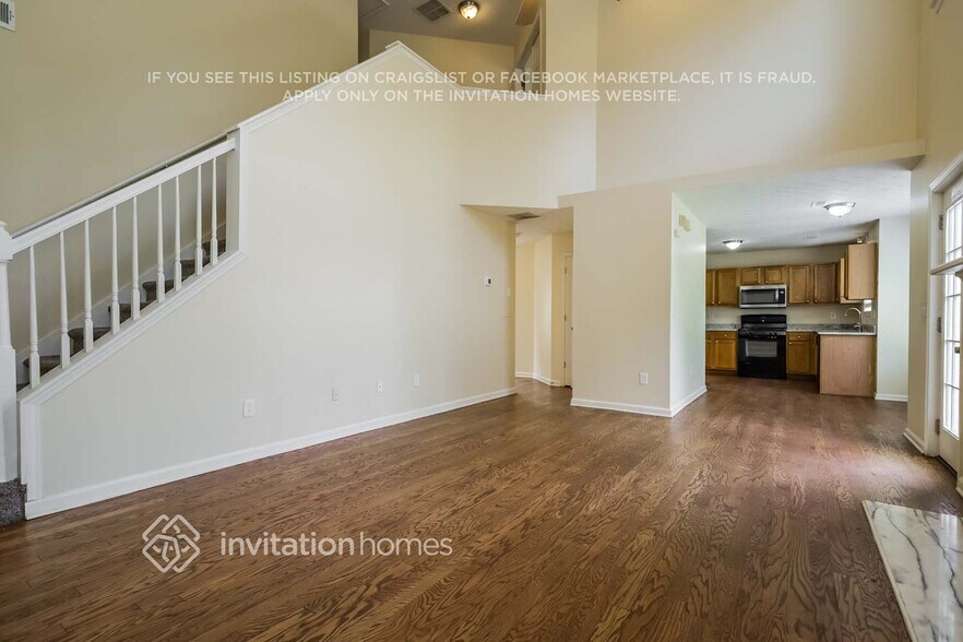 Building Photo - 352 Jasmine Dr