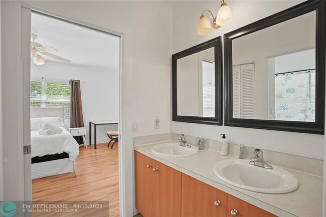 Building Photo - 833 SW 17th St