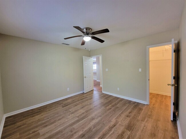 Building Photo - 2 bedroom duplex for rent right away off E Mahan, wood floors and fireplace for $1450 per month