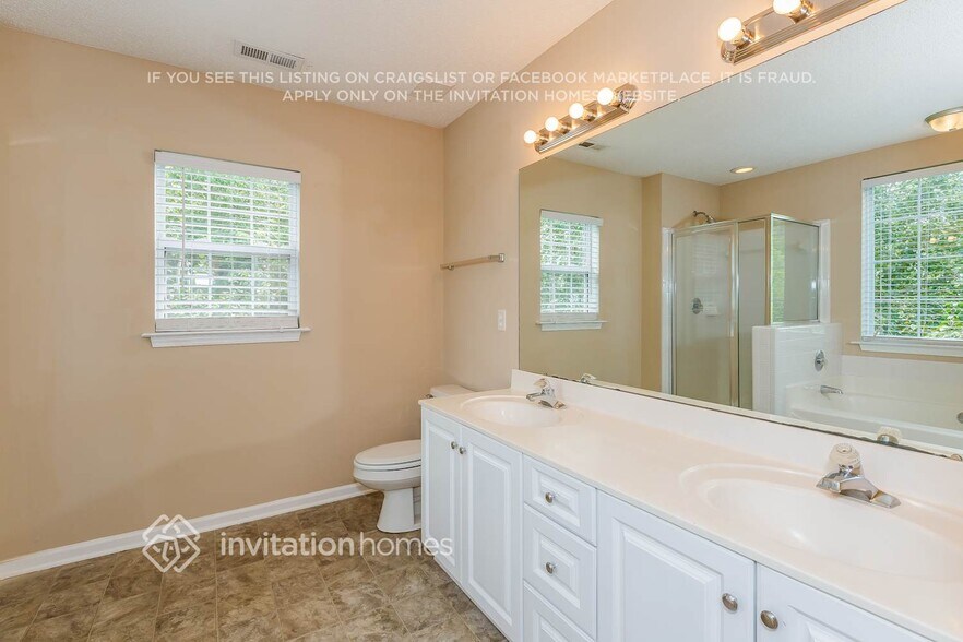 Building Photo - 14812 Pomerol Ln