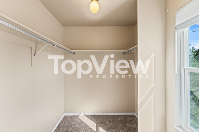 Building Photo - 3575 Brushwood Ln