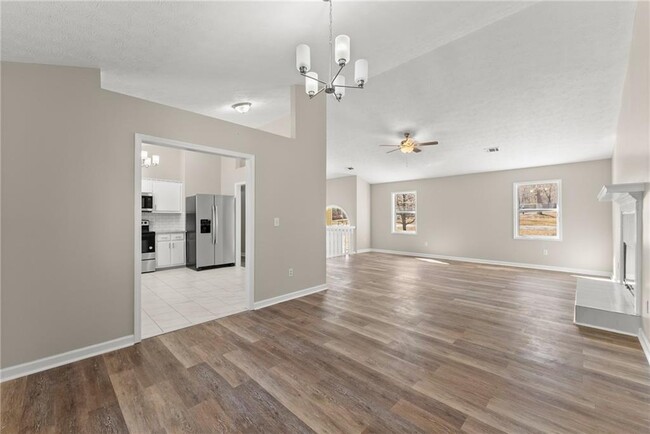 Building Photo - 175 Cedar Ridge Dr