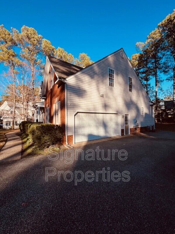 Building Photo - 5100 Beachmere Ct